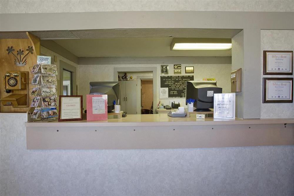 Americas Best Value Inn & Suites St Clairsville Wheeling St. Clairsville Beltér fotó