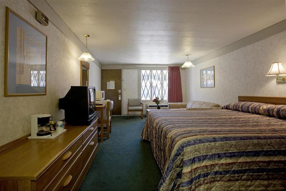 Americas Best Value Inn & Suites St Clairsville Wheeling St. Clairsville Szoba fotó